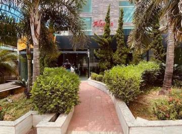 Comercial · 480m² · Prédio Comercial com aproximadamente 480m² com Mezanino no bairro Jardim Riacho das Pedras.