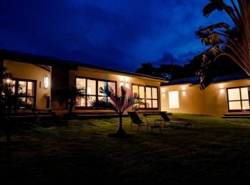Casa · 260m² · 3 Quartos · CASA TÉRREA COM 03 SUÍTES BEM LOCALIZADA NO ARRAIAL D'AJUDA