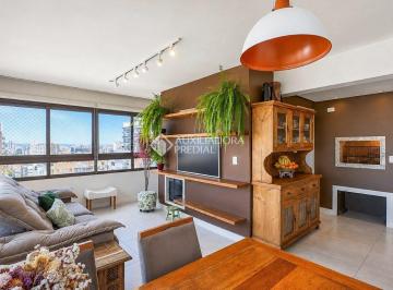 Apartamento · 79m² · 2 Quartos · 2 Vagas · Apartamento com 79m² e 2 dormitórios, 1 suíte, 2 vagas no bairro Petrópolis em Porto Alegre
