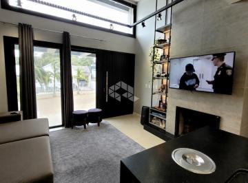Casa · 360m² · 3 Quartos · 2 Vagas · Casa semimobiliada, com 03 dormitórios, plana, no bairro Country