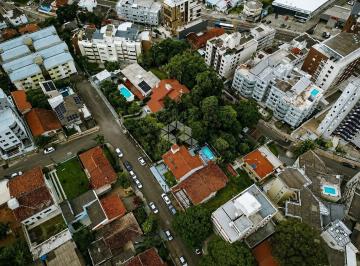Terreno · 1427m² · Lote/Terreno com 1427m² entrada para duas ruas e vista mar à venda em Coqueiros