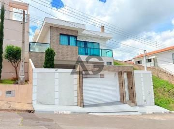 001 · Casa à venda - em Serra Negra