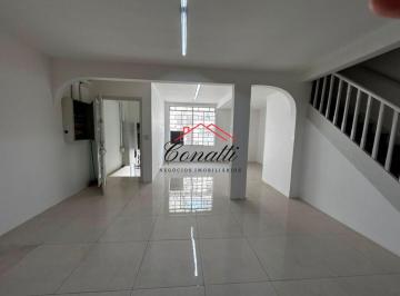 Casa · 200m² · Sobrado com 5 Quartos para venda ou aluguel