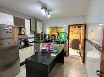Casa · 118m² · 2 Quartos · 2 Vagas · Casa em condomínio fechado em Pirituba com 118m², 2 suítes e garagem coberta para 2 carros