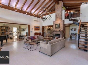 Casa · 386m² · 2 Quartos · 2 Vagas · Casa à venda - em Terraville
