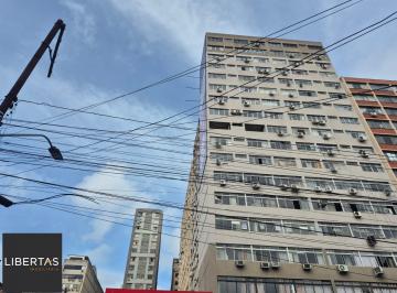 Comercial · 104m² · 3 Quartos · Sala comercial na região central