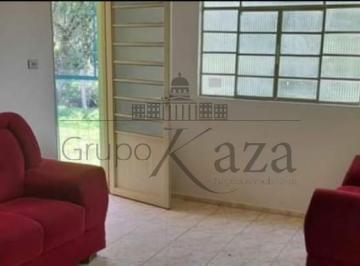 Casa · 700m² · 2 Quartos · 10 Vagas · Casa - Bom Retiro - 700m² - 2 Dormitórios.