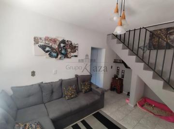 Casa · 167m² · 3 Quartos · 4 Vagas · Oportunidade - Casa Sobrado - Jardim Pararangaba - 3 Dormitórios - 167m² - Estuda Permuta.