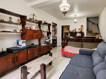 Casa · 111m² · 2 Quartos · 2 Vagas · Sobrado 2 dormitórios sendo 1 suíte , 3 banheiros, 2 vagas de garagem