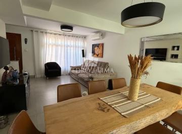 Casa · 144m² · 3 Quartos · 2 Vagas · Sobrado bem localizado no Tatuapé, 144m², 3 quartos, 2 banheiros e 2 vagas.
