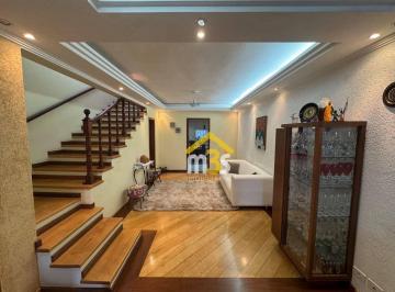 c6b3c2d10e571cc51a6cb799b53d60c3586c82a9 · Casa com 4 quartos, 4 suítes,7 banheiros, 5 vagas de 291m² a venda por R$ 795.000,00