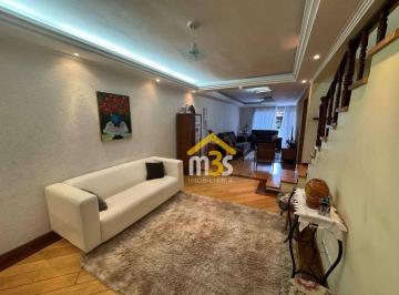 8cb8bc7d0ef7f00f3ce4d86f67069bb10899db26 · Casa com 4 quartos, 4 suítes,7 banheiros, 5 vagas de 291m² a venda por R$ 795.000,00