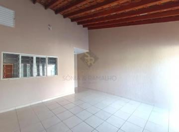 Casa · 125m² · 3 Quartos · 2 Vagas · Casa para alugar com 03 quartos, sendo 01 suíte, quintal e área de churrasco no bairro Planalto Verd