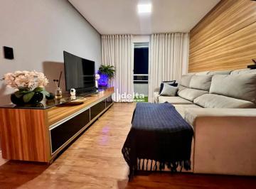 Apartamento · 126m² · 3 Quartos · 3 Vagas · Casa com 3 quartos sendo 1 suíte disponível para venda no bairro Laranjeiras em Uberlândia-MG