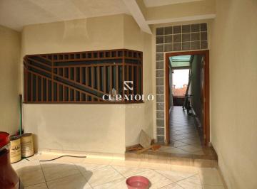 Casa · 220m² · 3 Quartos · 4 Vagas · Casa sobrado à venda com 220 m², 3 quartos e 4 vagas na Vila Califórnia, São Paulo.