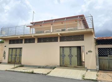 Casa · 430m² · 6 Quartos · 3 Vagas · Casa de Alto Padrão à Venda ou Aluguel na Água Branca – Goiânia/GO Terreno: 372,50m² | Área construí