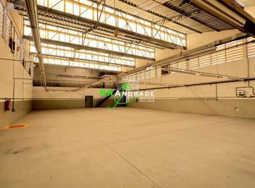 Comercial · 800m² · 4 Quartos · Aluga-se Barracão Distrito Industrial