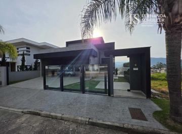 Casa · 550m² · 3 Quartos · 2 Vagas · Casa à venda no bairro Centro - Antônio Carlos/SC