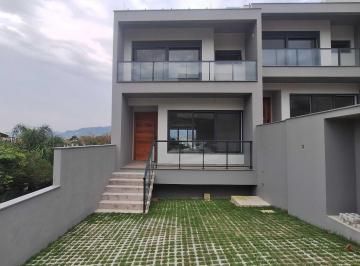 Casa · 179m² · 3 Quartos · 2 Vagas · Casa de 3 Suítes com Vista ao Mar, Garopaba/SC