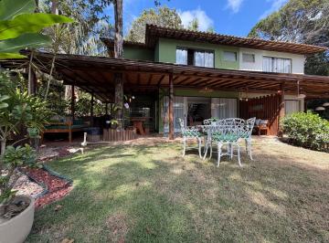 Casa · 120m² · 2 Quartos · 2 Vagas · Casa Duplex na Reserva Aruá: Conforto, Natureza e beira lago