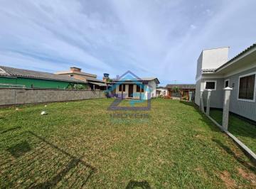 Casa · 60m² · 2 Quartos · 1 Vaga · Casa à venda em Arroio do Sal/RS