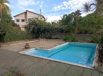 Casa · 311m² · 4 Quartos · 20 Vagas · Um verdadeiro refúgio na Pontinha | 1.100m² de terreno a apenas 3 quadras da lagoa