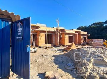 Casa · 50m² · 2 Quartos · 1 Vaga · Casa à venda no bairro Quinta dos Açorianos - Barra Velha/SC