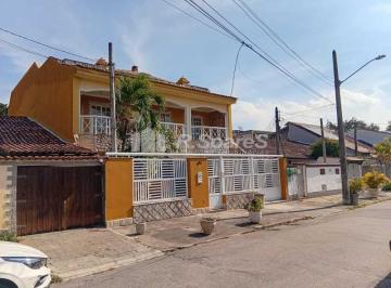 Casa · 334m² · 4 Quartos · 4 Vagas · Casa em Condomínio de Alto Padrão | 4 Quartos | 3 Suítes | Piscina | Vila Valque