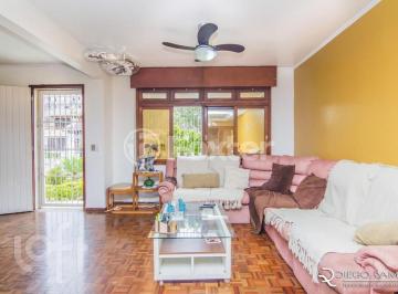 03-CASA-6D-JARDIM-BOTANICO-PORTO-ALEGRE-105379.jpg · Casa à venda em Petrópolis com 350 m², 6 quartos, 2 suítes, 3 vagas