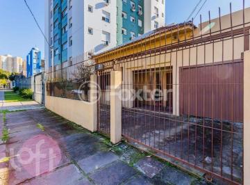 01-CASA-3D-PARTENON-PORTO-ALEGRE-265759.jpg · Casa à venda em Partenon com 208 m², 5 quartos, 1 suíte, 2 vagas