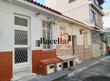 Casa · 67m² · 2 Quartos · 1 Vaga · Apartamento : / Residencial / Riachuelo