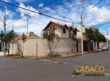 Casa · 198m² · 3 Quartos · 4 Vagas · Sobrado para venda em Itamarati de 198.43m² com 3 Quartos, 1 Suite e 4 Garagens