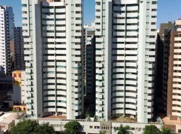 Apartamento · 237m² · 4 Quartos · 3 Vagas · Apartamento 3 dormitórios com 2 suítes e sacada gourmet na Zona 01 de Maringá