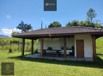 Terreno · 180m² · 3 Quartos · 10 Vagas · Chácara para alugar em Bom Sucesso de 180.00m² com 3 Quartos, 1 Suite e 10 Garagens
