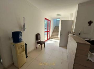 Comercial · 200m² · 1 Quarto · 2 Vagas · Sala Comercial para alugar em Vila Vitória II de 199.53m² com 1 Quarto, 1 Suite e 2 Garagens