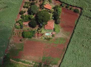 Terreno · 22000m² · 3 Quartos · 10 Vagas · Chácara para venda em Centro de 22000.00m² com 3 Quartos e 10 Garagens
