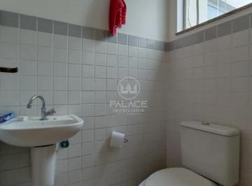 Comercial · 86m² · 4 Quartos · 1 Vaga · Prédio Comercial para alugar em Centro de 86.00m² com 4 Quartos, 1 Suite e 1 Garagem