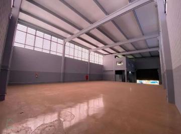 Comercial · 1100m² · 8 Vagas · Galpão / Depósito / Armazém para alugar em Santa Cândida de 1100.00m² com 8 Garagens