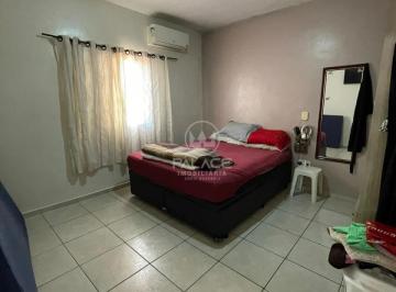 Casa · 275m² · 4 Quartos · 3 Vagas · Casa para venda em Dois Córregos de 275.00m² com 4 Quartos, 1 Suite e 3 Garagens
