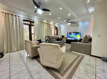Casa · 239m² · 4 Quartos · 4 Vagas · Casa em Enseada - Guarujá