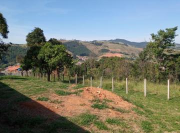 Terreno · 1m² · 1 Quarto · 1 Vaga · Terreno para venda em Centro de 1.00m² com 1 Quarto, 1 Suite e 1 Garagem