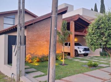 Casa · 255m² · 3 Quartos · 2 Vagas · Casa de Condomínio para alugar em Residencial Villaggio Iii de 255.00m² com 3 Quartos, 3 Suites e 2