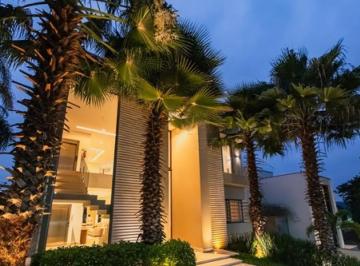 Casa · 744m² · 4 Quartos · 1 Vaga · Casa de Condomínio para venda em Alphaville Empresarial de 744.00m² com 4 Quartos, 4 Suites e 1 Gara