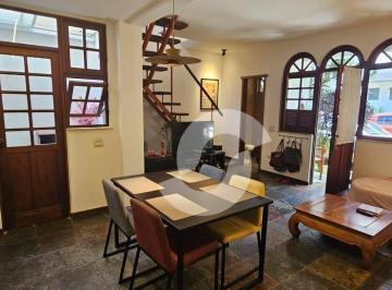 1f185fc4ec5f7b9f20cdd666252e7e5361902d56 · Casa com 2 dormitórios à venda, 81 m² por R$ 695.000,00 - Itaipu - Niterói/RJ