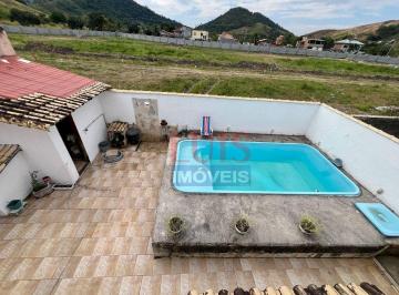 87a8c097734b06aa4b403680135aaec6b0d63680 · Casa com 3 dormitórios à venda, 200 m² por R$ 500.000,00 - São José do Imbassaí - Maricá/RJ