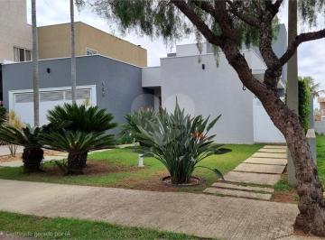 Casa · 250m² · 3 Quartos · 4 Vagas · Condomínio com 3 quartos à venda em Jardim santa rita - SP