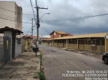 Imagem 1 · Casa para venda em Santa Mônica, Belo Horizonte
