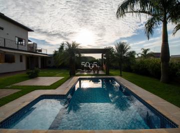 Foto 01 · Casa para locação no Condomínio Parque Xapada com 5 suítes e 513m²