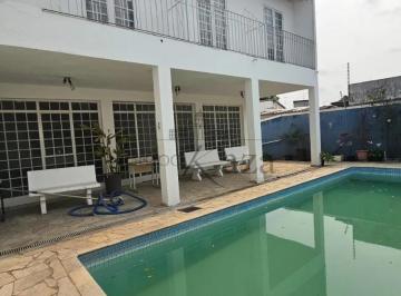 Casa · 353m² · 11 Quartos · 4 Vagas · Casa Comercial  Residencial em Jacareí