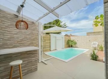 Casa de 3 quartos, São Paulo · Casa de 200 m² com 3 quartos à venda em São Miguel Paulista